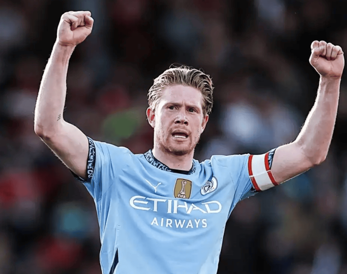 汪涵陪儿子马术竞赛！嚼槟榔超享受，夫妻交替带娃成热议焦点（汪涵现身儿子马术赛场，嚼槟榔显惬意，夫妻轮流带娃引热议）