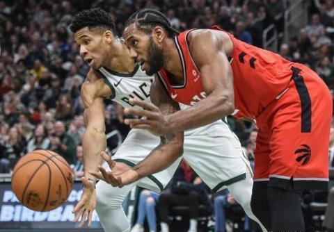 末节大梦初醒险些完成逆转，如何评价中国男篮今晚表现？（末节发力差点逆转，如何看中国男篮今晚的表现？）