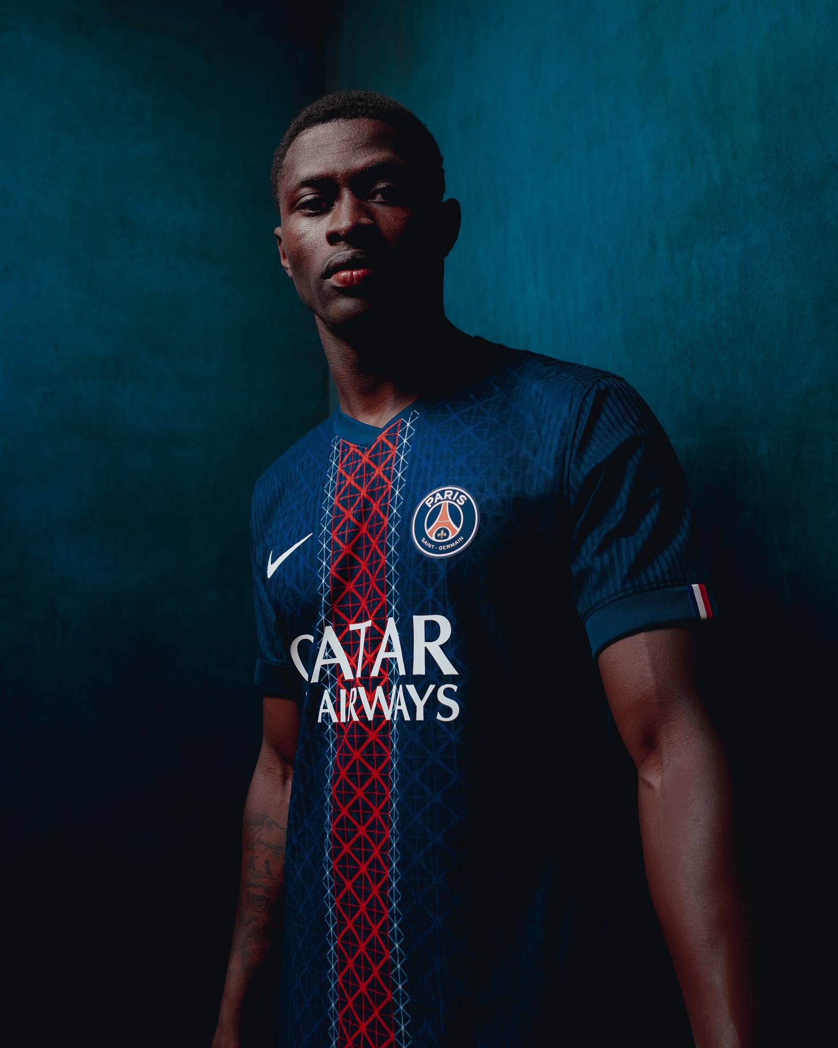 周定洋赛后采访中谈到续约时声音哽咽：我将球队视作我的生命（赛后谈续约，周定洋一度哽咽：球队就是我的生命）