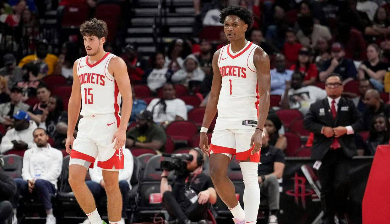 亨利：皇马应该相信阿隆索，上任半年就下课那太荒谬了（亨利：皇马应信任阿隆索，执教半年就解雇太荒唐）